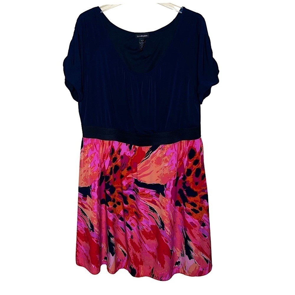 Lane Bryant Black Blue & Pink Floral Short Sleeve Knee
Length Dress Size 18/20